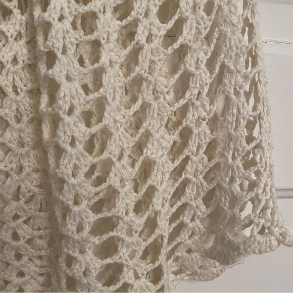 Beautiful Crocheted Top - Picture 3 of 4